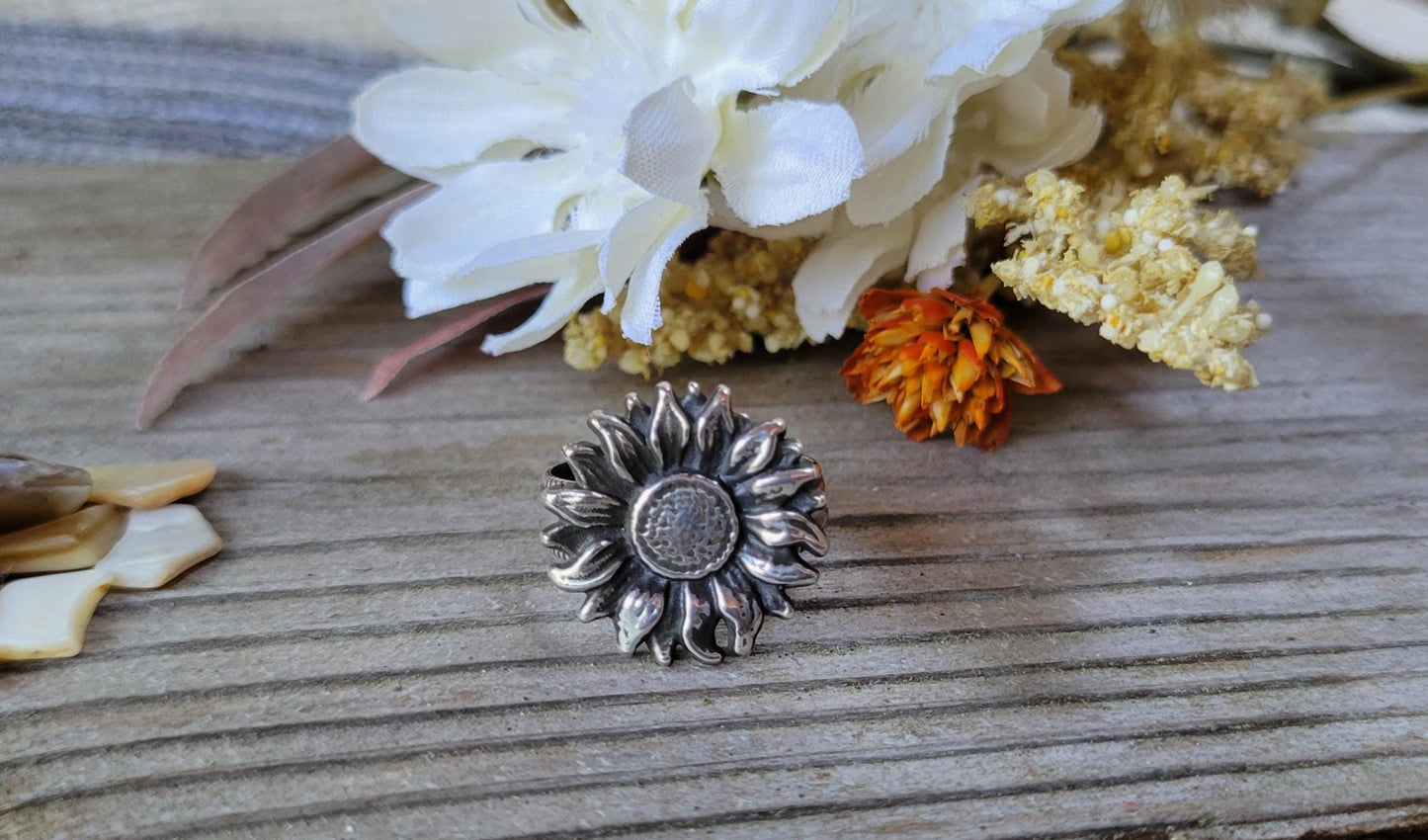 Sterling Silver Sunflower Cast Ring - handmade, hand crafted, beautiful gift, Size 6.75 USA