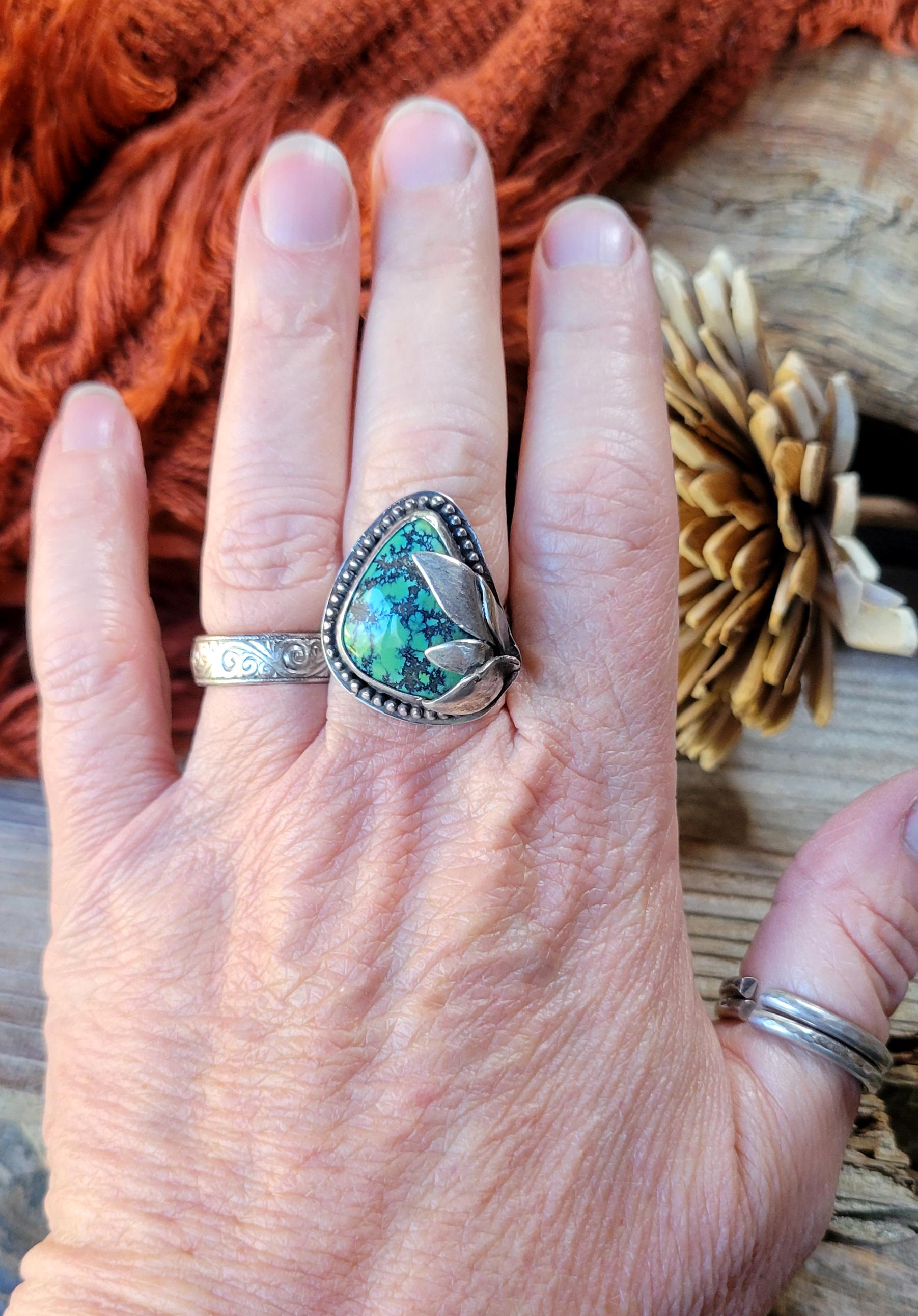 Natural Green Hubei Turquoise Ring sterling silver, handmade, leaf, leaves, botanical, floral vine shank, natural stone, Size 7.25 USA