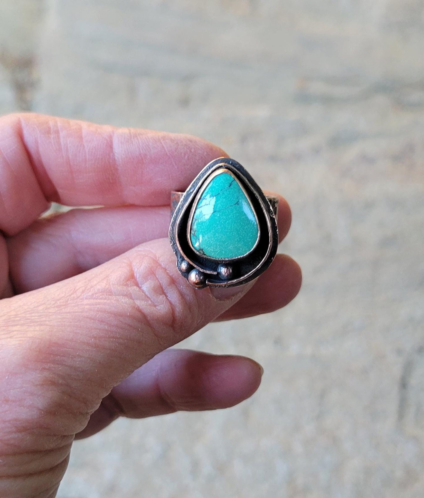 Green Hubei Turquoise Copper Ring - handmade, antiqued hammered copper, rugged, solid, beautiful gift, Size 7.5 USA
