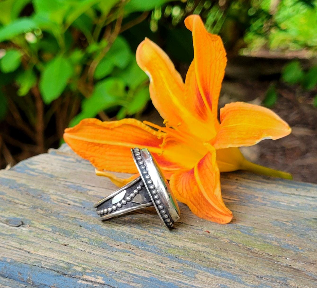 Green Turquoise Ring - sterling silver, handmade, 100% fabricated by hand, vine ring shank, leaves, beautiful gift, Size 7.5 USA