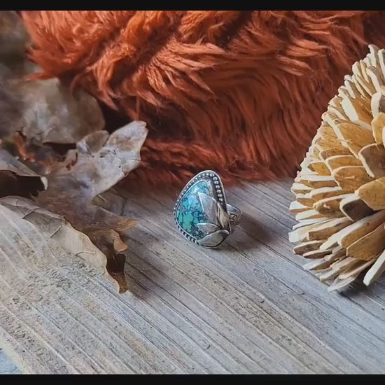 Natural Green Hubei Turquoise Ring sterling silver, handmade, leaf, leaves, botanical, floral vine shank, natural stone, Size 7.25 USA