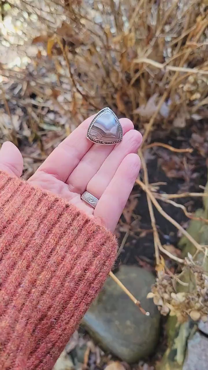 Lugana Lace Ripple Wave Pony Tail Holder - handmade, hair accessory, sterling silver, cream, white, beige, natural agate stone, unique gift